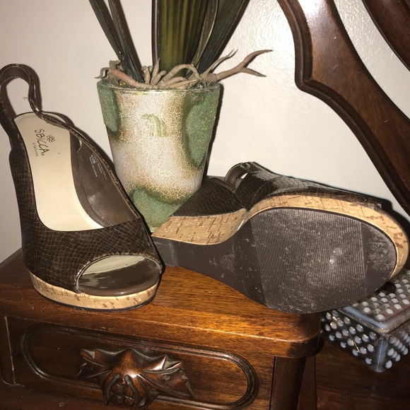 Brown snakeskin cork wedge - Picture 3 of 5